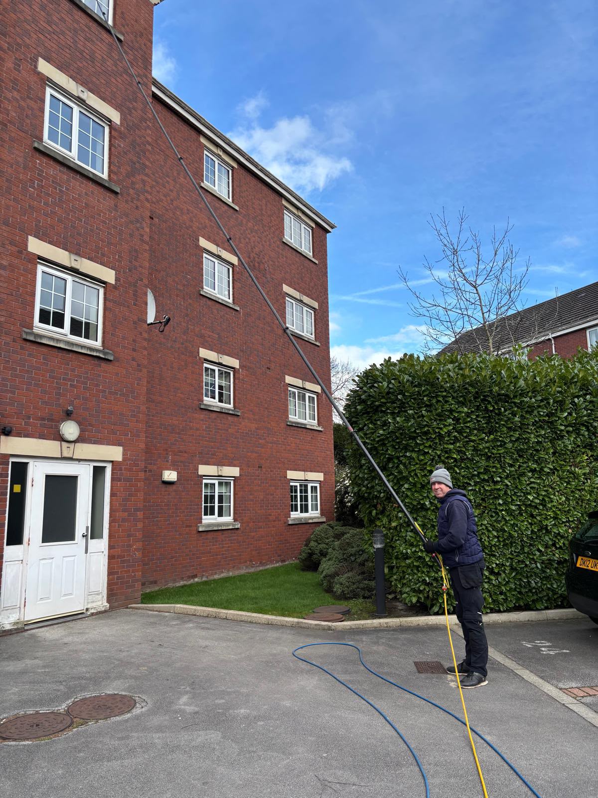 IC Clear Commercial Window Cleaning